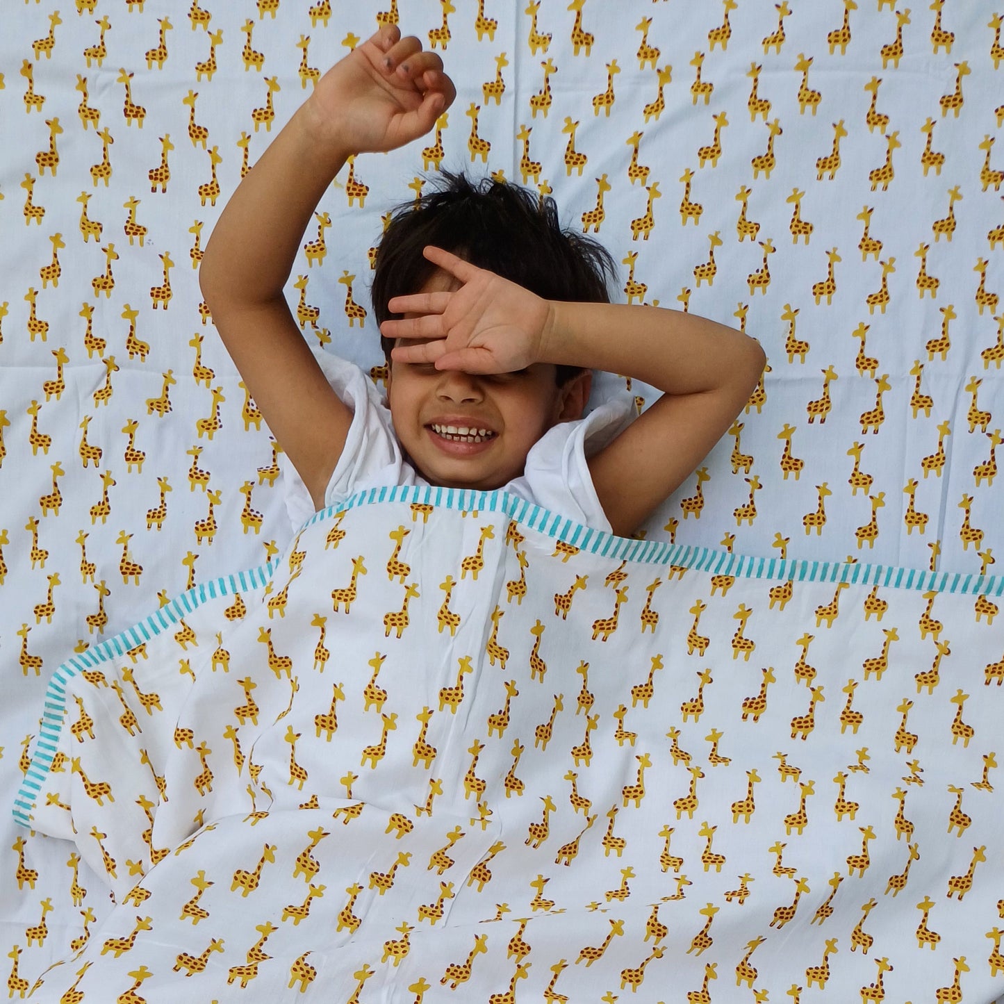 Gaff the Giraffe - Yellow Blanket